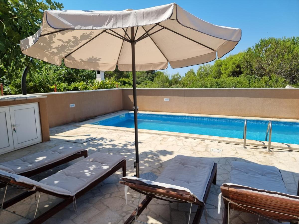 Apartments Bagic Vir Dış mekan fotoğraf