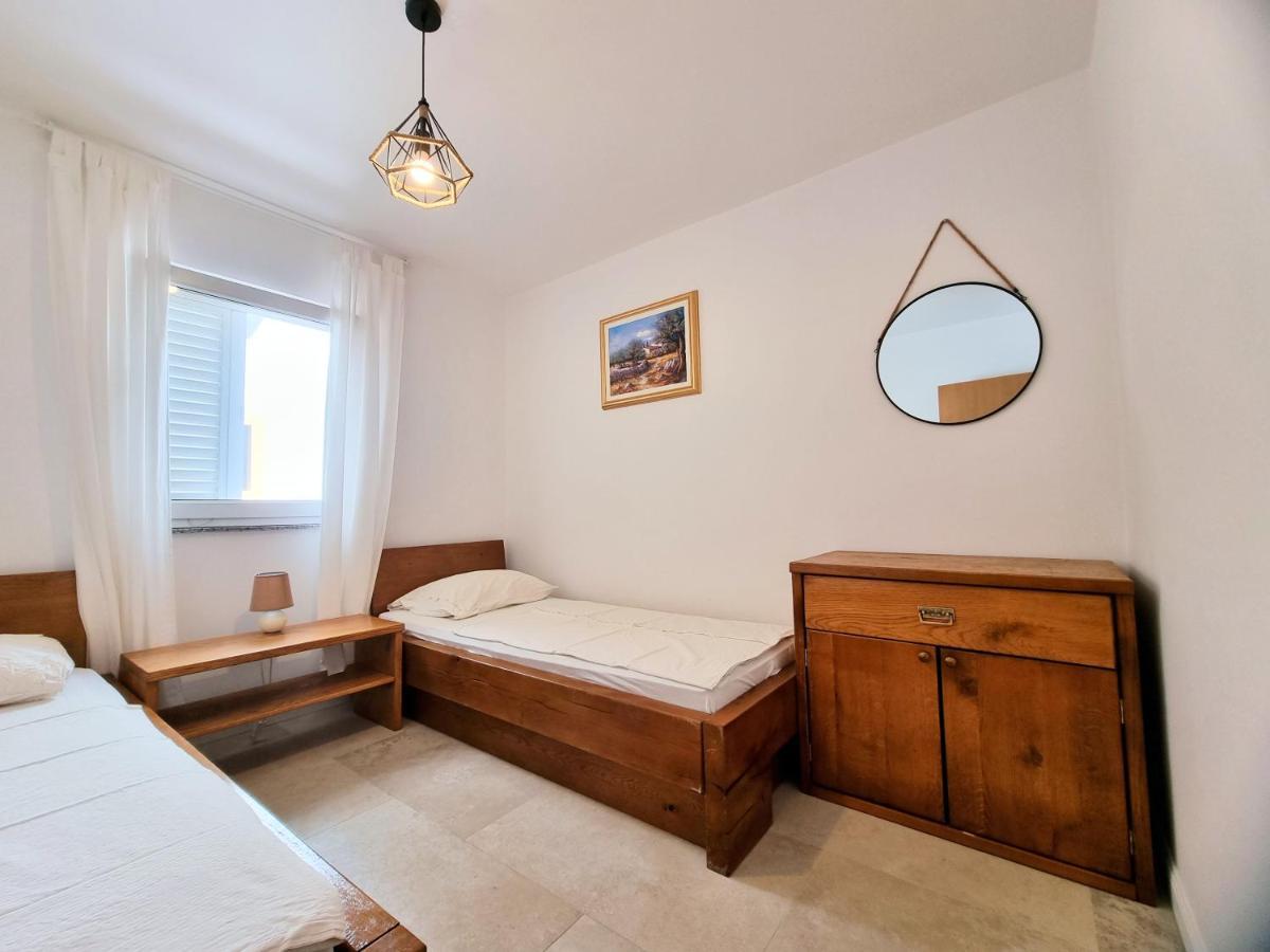 Apartments Bagic Vir Dış mekan fotoğraf